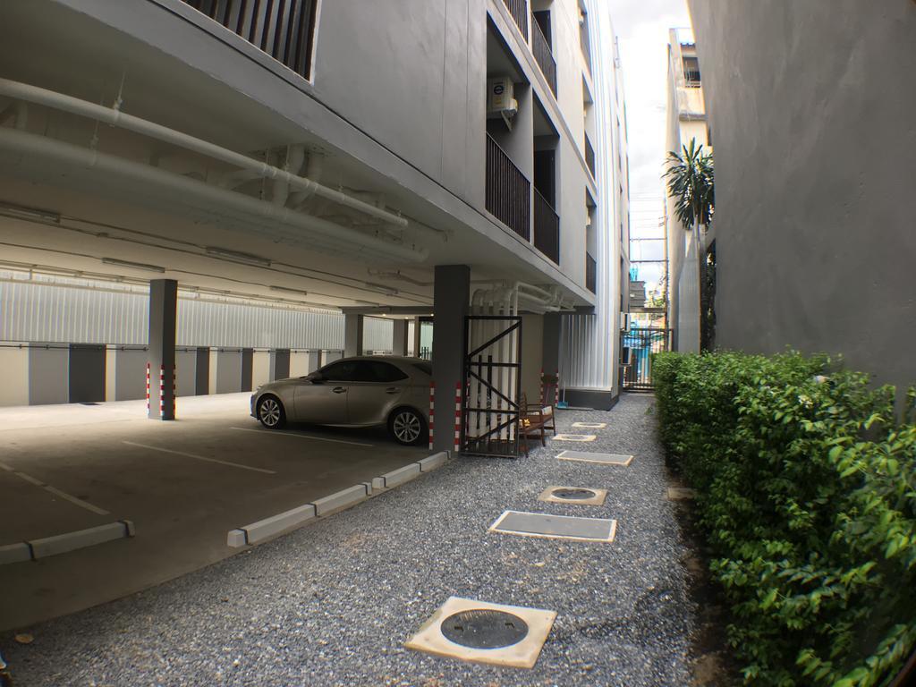 28 Place Bangkok Exterior foto